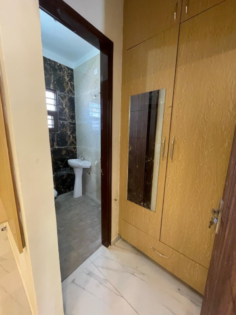 Room, kharar 3 Bedroom 135 Sq.Yd. Builder Floor In Kharar Mohali 8431813