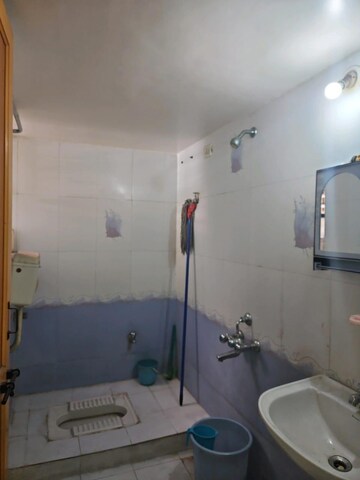 Bathroom in 3 BHK Villa at Runal Deepmala, Pimple Saudagar – for Rent
