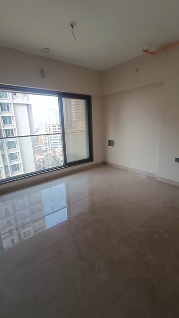 Room in 3 BHK Apartment at Shreeji CHS Borivali, Borivali West – for Rent
