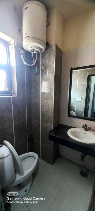 Bathroom in 2 BHK Builder Floor at Sector 48 – for Rent