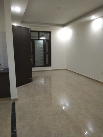 Room in 2 BHK Builder Floor at Sahastradhara Road – for Rent