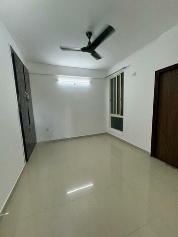 Room in 2 BHK Apartment at GTM The Capital, Aman Vihar – for Rent