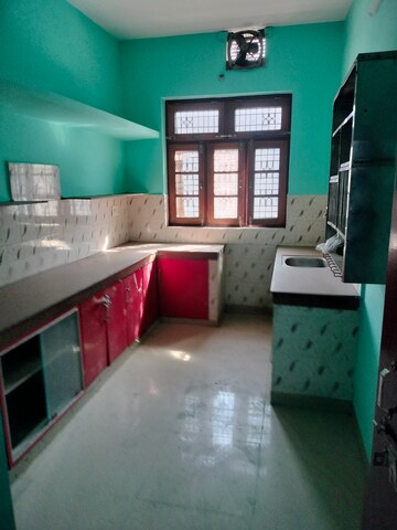 Kitchen in 2 BHK Builder Floor at Gomti Nagar – for Rent