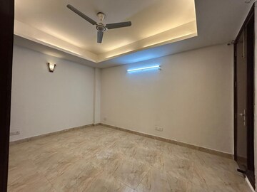 Room in 3 BHK Apartment at Saket – for Rent
