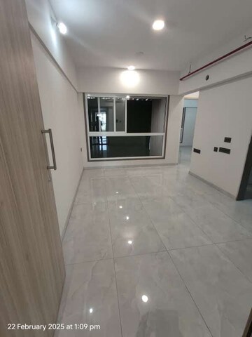 Room in 2 BHK Apartment at Paradigm 71 Midtown, Chembur – for Sale