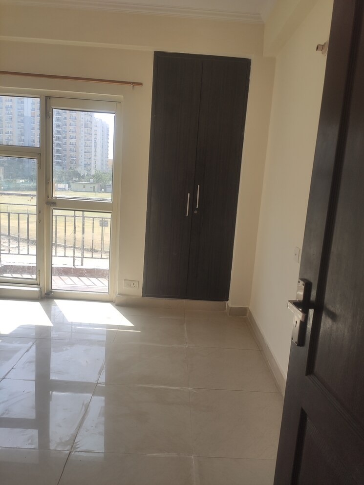 undefined, gardenia-golf-city 2 Bedroom 950 Sq.Ft. Apartment In Sector 75 Noida 8432232