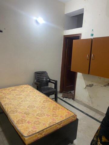 Room in  Pg at Alpha 1 Greater Noida – for Rent