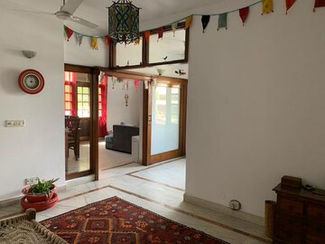 Bedroom in 3 BHK Builder Floor at Safdarjang Enclave – for Rent