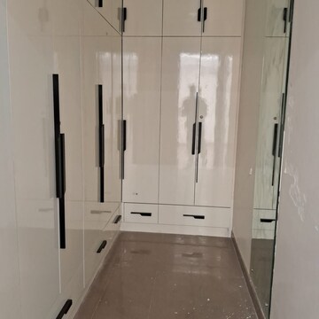Building Lobby in 4 BHK Apartment at Vipul World Floors, Sector 48 – for Rent