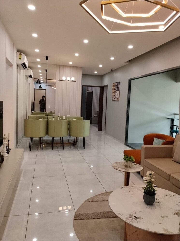 Team Area, mantra-mayfair-residences 4 Bedroom 1747 Sq.Ft. Apartment In Mundhwa Pune 8432240