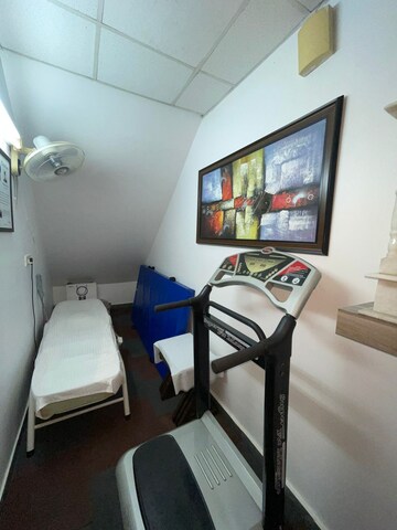 Team Area in 4 BHK Builder Floor at Paschimpuri – for Sale
