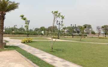 Plot For Sale in Puri Kohinoor, Sector 89
