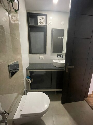 Bathroom in 4 BHK Builder Floor at Ansal Sushant Lok I, Sector 43 – for Rent