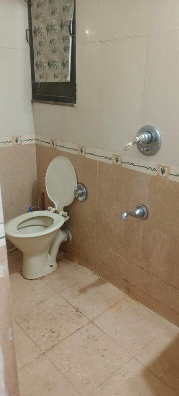 Bathroom in 2 BHK Apartment at Tharwani Heritage, Kharghar Sector 7 – for Sale