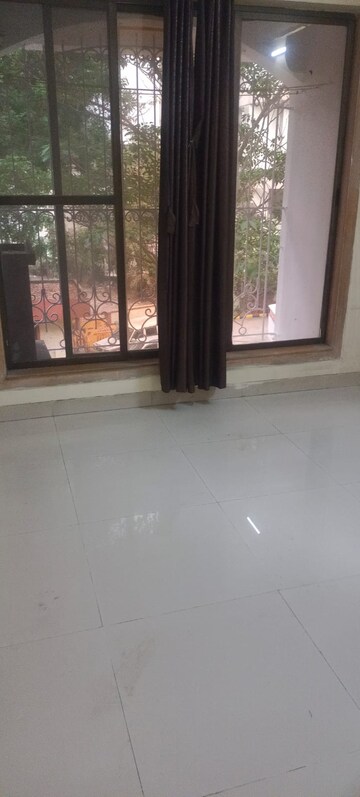 Living Room in 2 BHK Apartment at Tharwani Heritage, Kharghar Sector 7 – for Sale