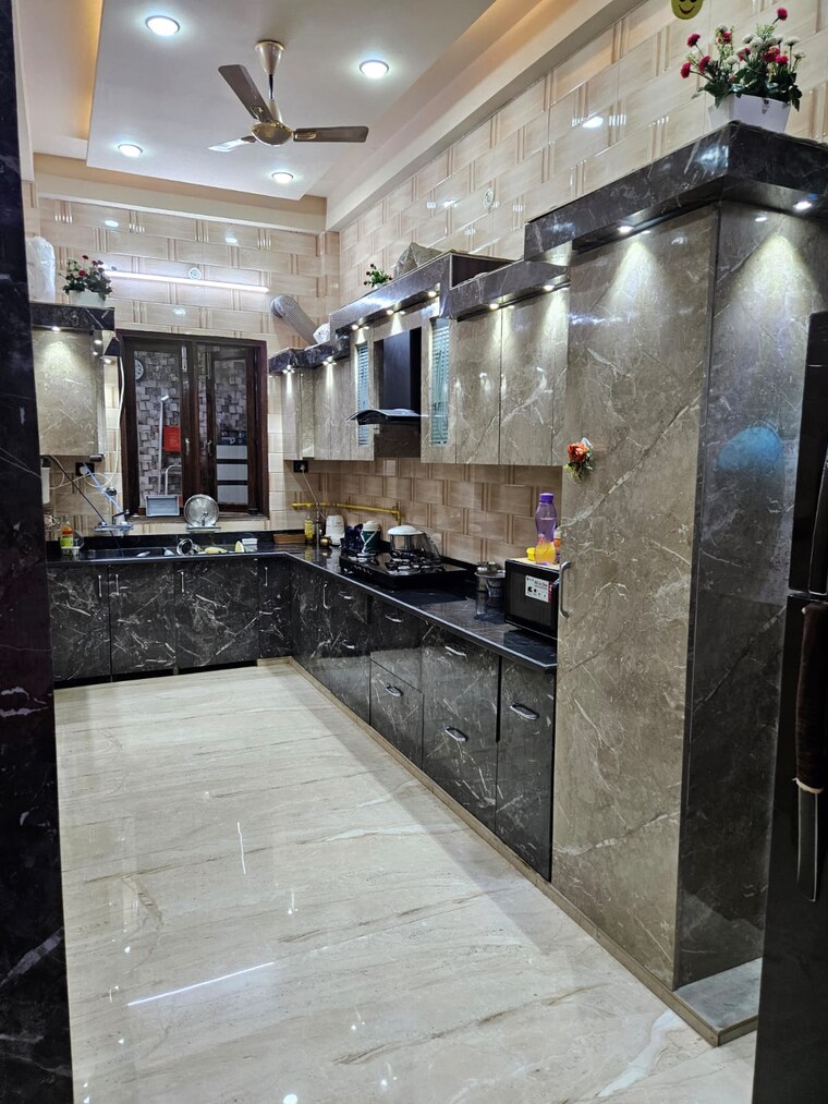 Kitchen, modipuram 6 Bedroom 147 Sq.Yd. Villa In Modipuram Meerut 8432348