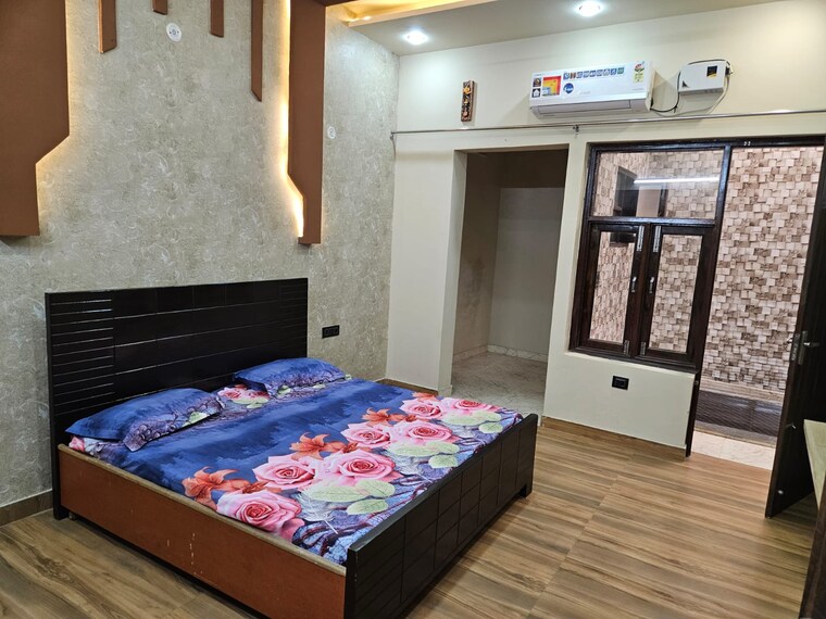 Bedroom, modipuram 6 Bedroom 147 Sq.Yd. Villa In Modipuram Meerut 8432348