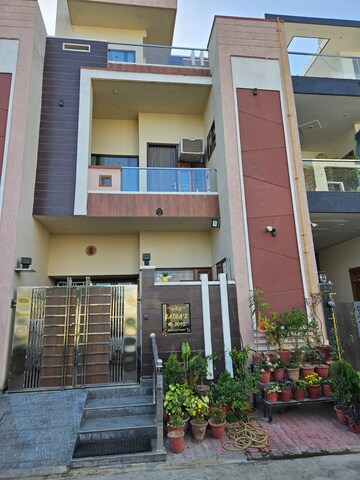 6 BHK Villa – Exterior View View at Modipuram - for Sale