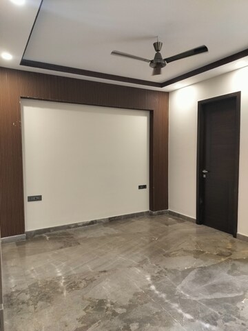 Master Bedroom in 3 BHK Apartment at Greater Kailash I – for Rent