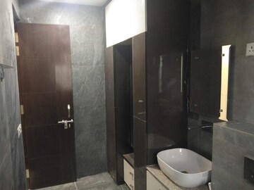 Bathroom in 3 BHK Builder Floor at Ansal Sushant Lok I, Sector 43 – for Rent