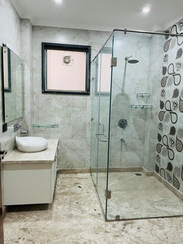 Bathroom in 3.5 BHK Builder Floor at Ansal Sushant Lok I, Sector 43 – for Rent