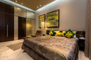Bedroom in 3 BHK Apartment at Lodha Bellissimo, Mahalaxmi – for Rent