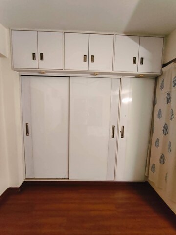Room in 3 BHK Apartment at Sobha City Gurgaon, Sector 108 – for Rent