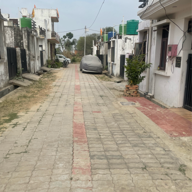  Parking, sarojini nagar 1.5 Bedroom 804 Sq.Ft. Independent House In Sarojini Nagar Lucknow 8432522