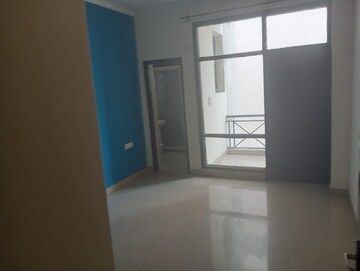 Room in 3 BHK Apartment at Aditya Palm Court, Vip Road – for Rent