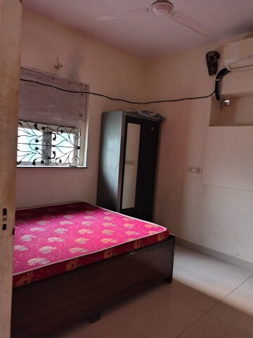Furnished Amenities in 2 BHK Apartment at Seema Apartments Andheri, Andheri West – for Rent