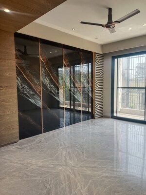 Room in 4 BHK Builder Floor at Kohli One Malibu Town, Sector 47 – for Sale