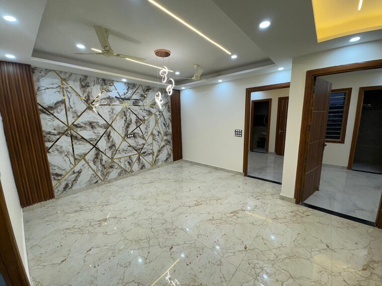 Room, gms road 3 Bedroom 1400 Sq.Ft. Builder Floor In Gms Road Dehradun 8432620