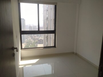 Room in 2 BHK Apartment at Sheth Irene, Malad West – for Rent