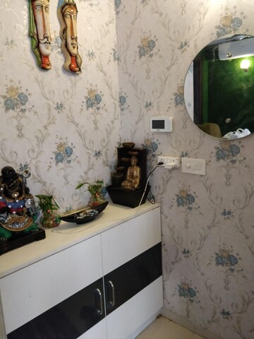 Team Area in 3 BHK Apartment at BPTP Parkland Pride, Sector 77 – for Rent
