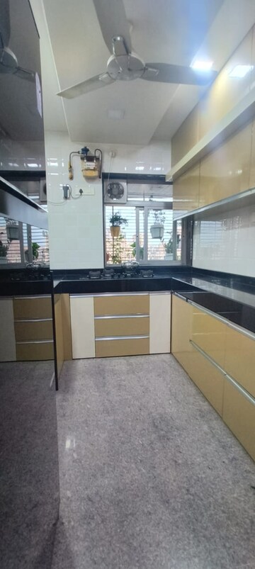 Kitchen in 3.5 BHK Apartment at Kalpataru Hills, Manpada – for Sale