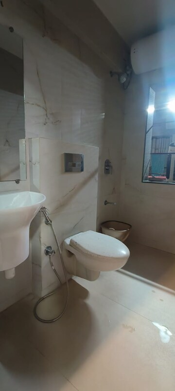 Bathroom in 3.5 BHK Apartment at Kalpataru Hills, Manpada – for Sale