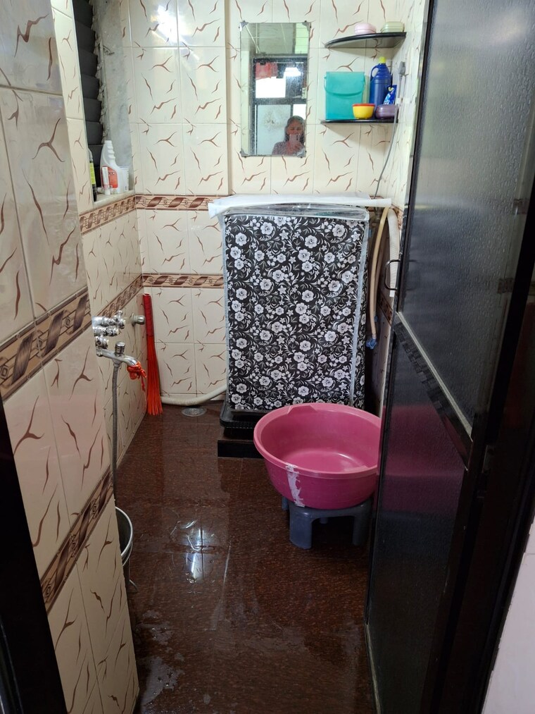 Bathroom, lower parel 1 Bedroom 480 Sq.Ft. Apartment In Lower Parel Mumbai 8432653