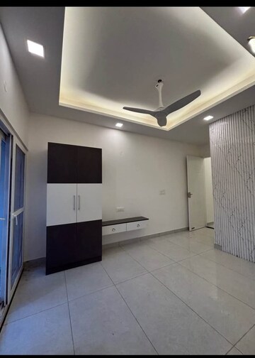 Room in 2 BHK Apartment at Doon Trafalgar Extension, Aman Vihar – for Sale