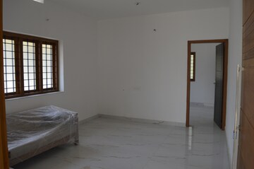 Room in 4 BHK Independent House at KannadI-ii – for Sale