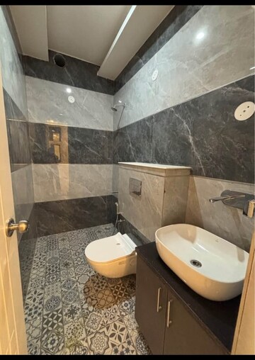 Bathroom in 2 BHK Apartment at Doon Trafalgar Extension, Aman Vihar – for Sale