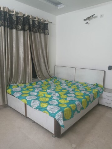 Bedroom in 3 BHK Builder Floor at Saurabh Niwas, Sector 40 – for Rent