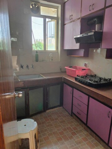 Kitchen in 2.5 BHK Apartment at Mayur Vihar Phase 1 Extension – for Rent