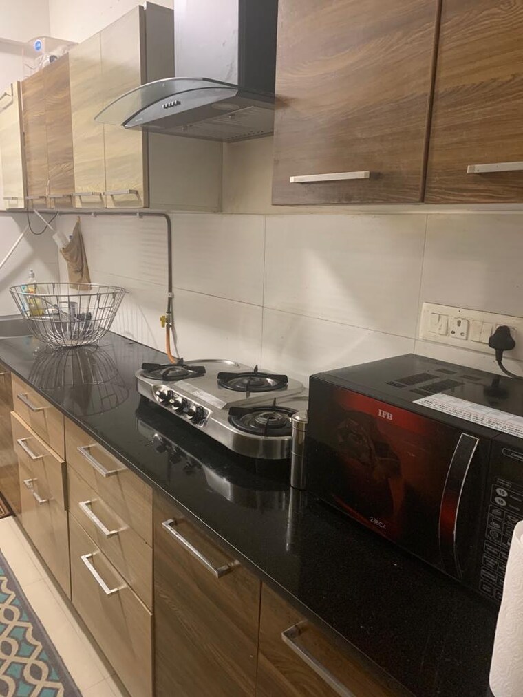 Kitchen, nahar-amrit-shakti-water-lily-and-white-lily 2 Bedroom 1036 Sq.Ft. Apartment In Chandivali Mumbai 8432798