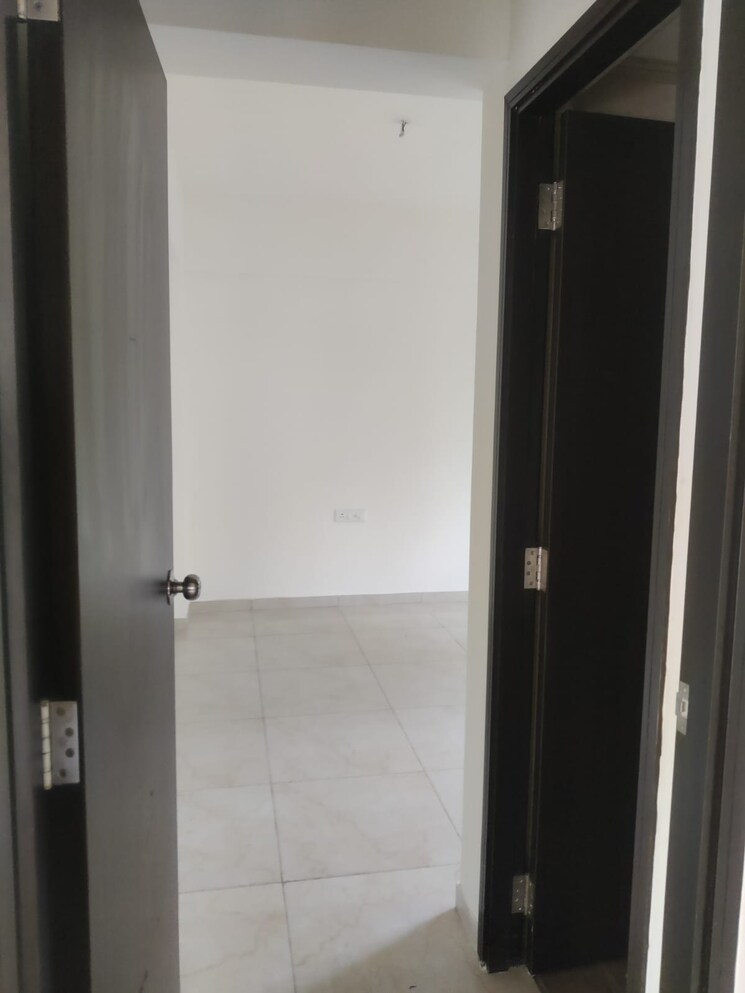 Bathroom, andheri east 3 Bedroom 825 Sq.Ft. Apartment In Andheri East Mumbai 8432823