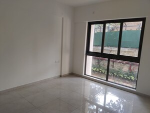 Room in 3 BHK Apartment at Andheri East – for Sale