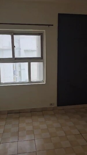 Room in 2 BHK Apartment at BPTP Princess Park, Sector 86 – for Sale