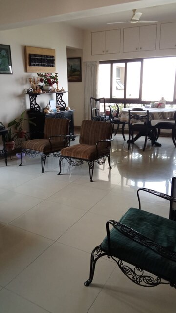 Room in 4 BHK Apartment at Ambuja Neotia Upohar Luxury Gold, Garia – for Sale