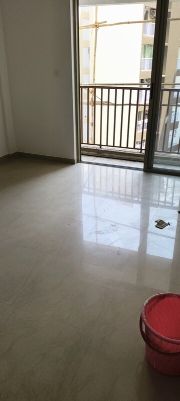 Room in 1 BHK Apartment at Lodha Casa Rio, Dombivli East – for Rent