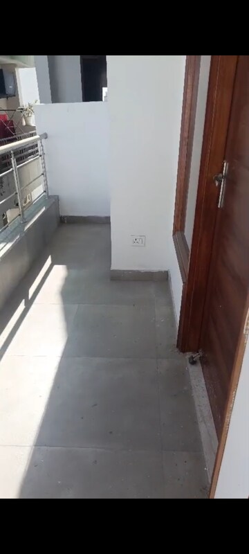 Kitchen in 3 BHK Builder Floor at Puri Kohinoor, Sector 89 – for Rent