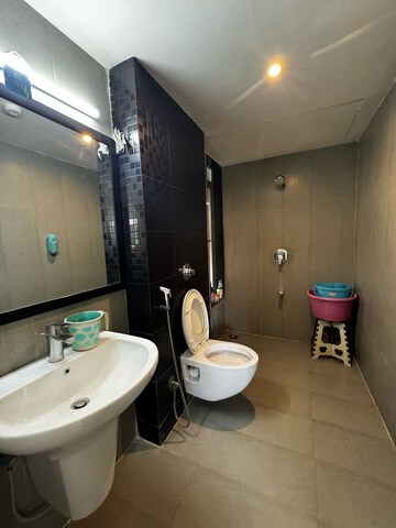 Bathroom in 2.5 BHK Apartment at Platinum CHS, Waghbil – for Rent